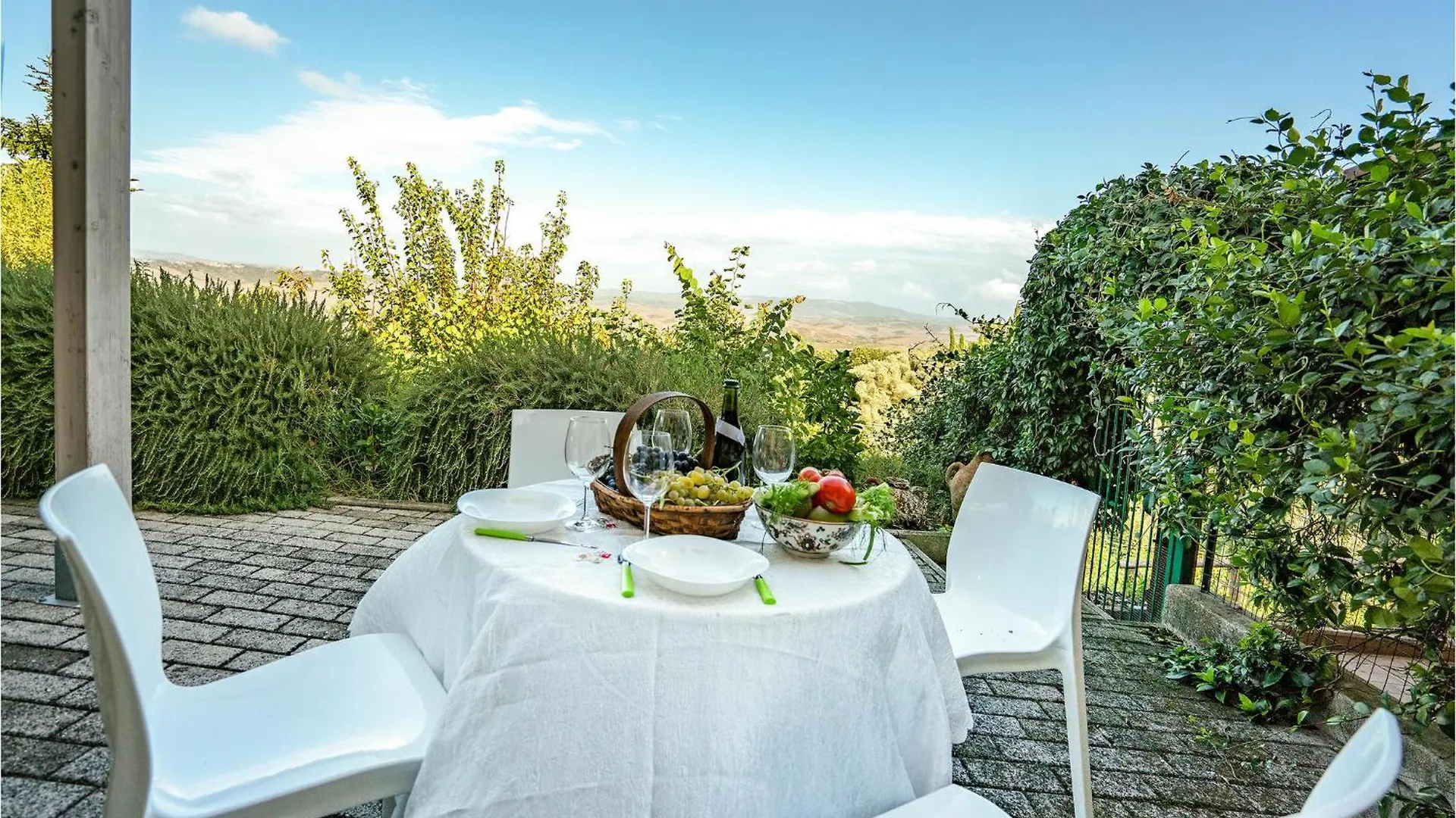 Amazing Home In Lajatico -Pi- With Kitchen 0*,