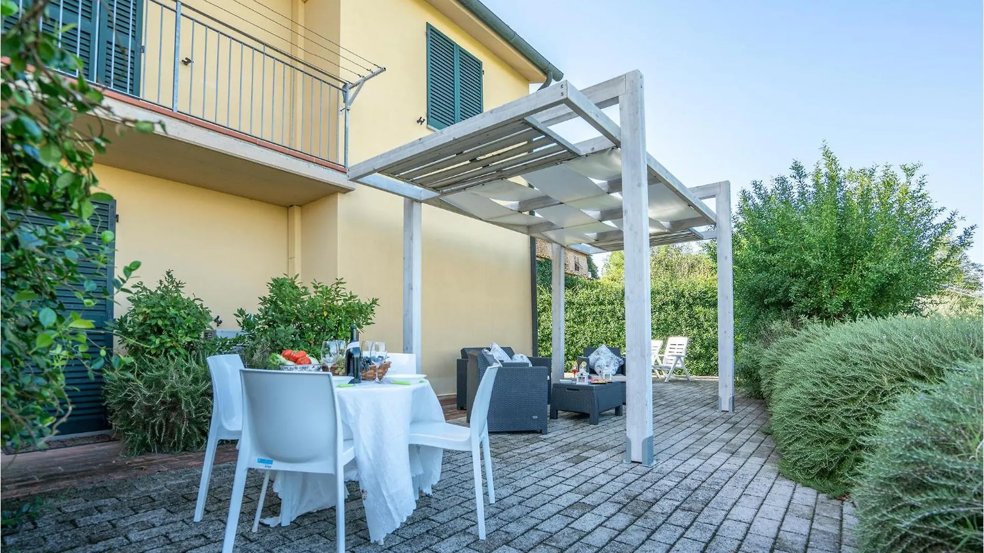 Amazing Home In Lajatico -Pi- With Kitchen Holiday home