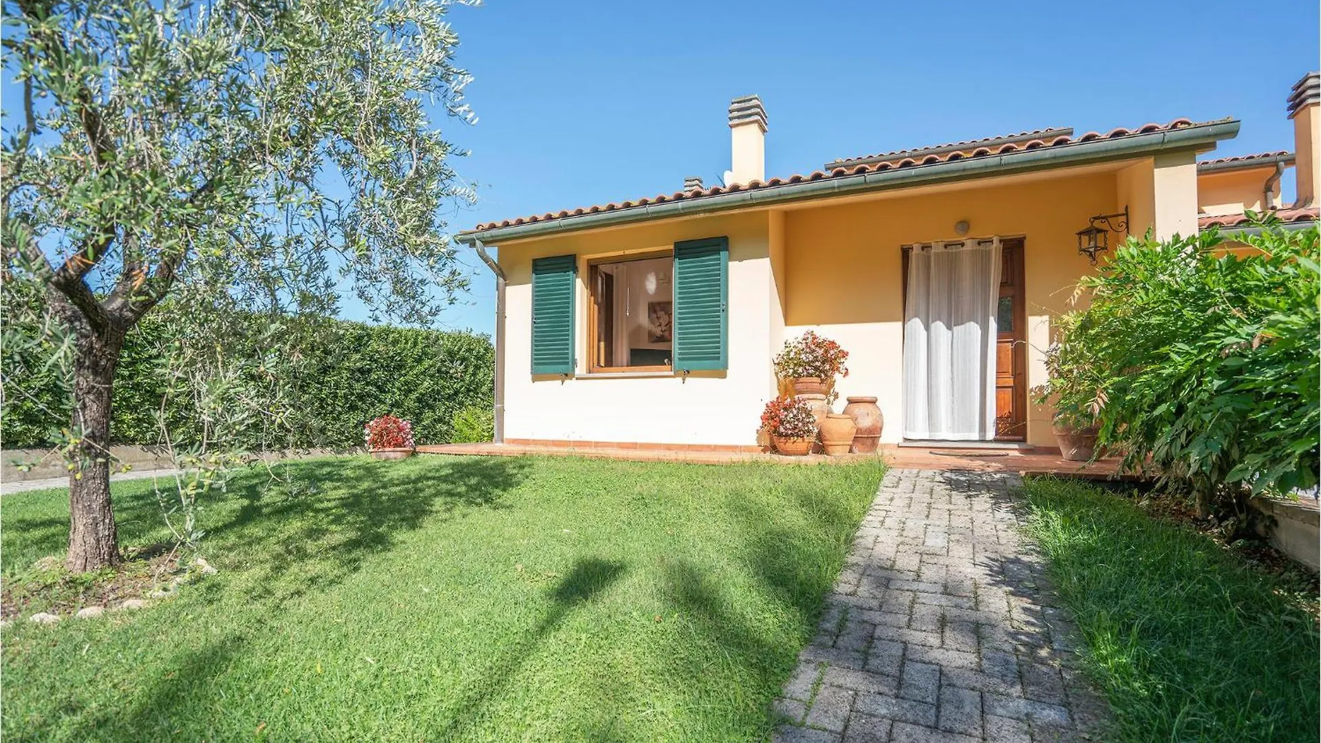 Amazing Home In Lajatico -Pi- With Kitchen